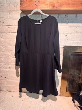Old Navy Black Long-Sleeve A-Line Dress